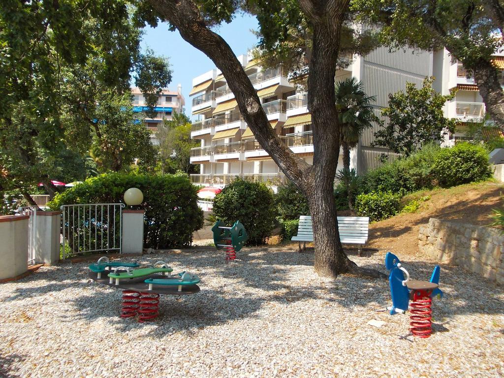 Les Genevriers Lägenhet Cannes Exteriör bild